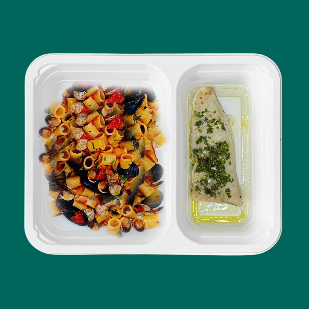 Mezze maniche allo scoglio + filetto di pesce al verde